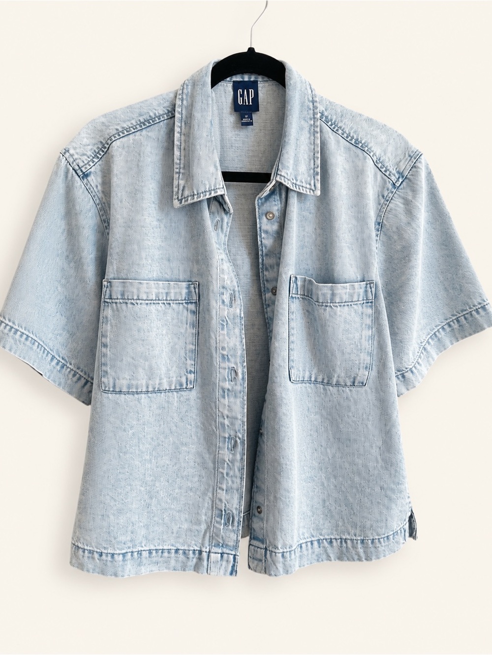 Gap Light Wash Short-Sleeve Denim Shirt – Size S
